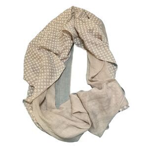 Elegant Beige Infinity Scarf with Polka Dot Pattern Lightweight‎ Versatile